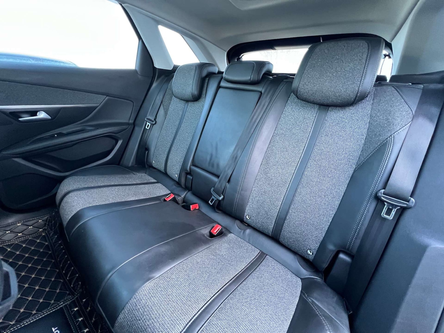 Used Peugeot 3008 2017 for sale - 77662752: Photo 36