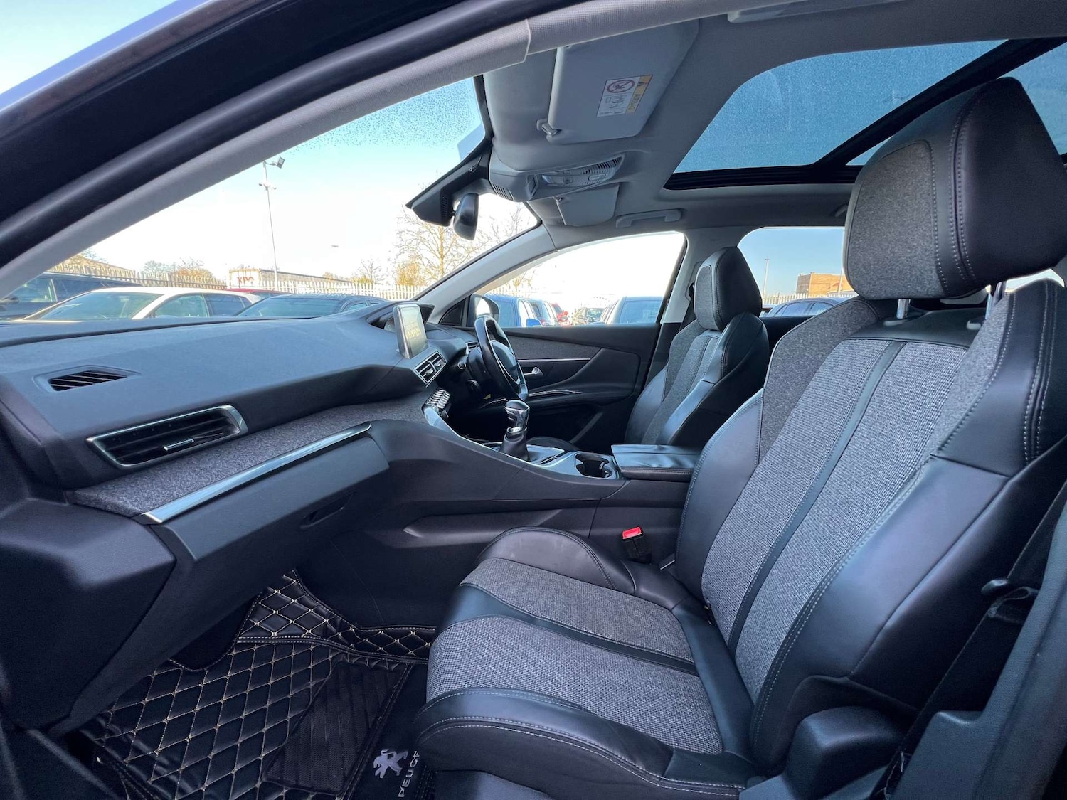 Used Peugeot 3008 2017 for sale - 77662752: Photo 40