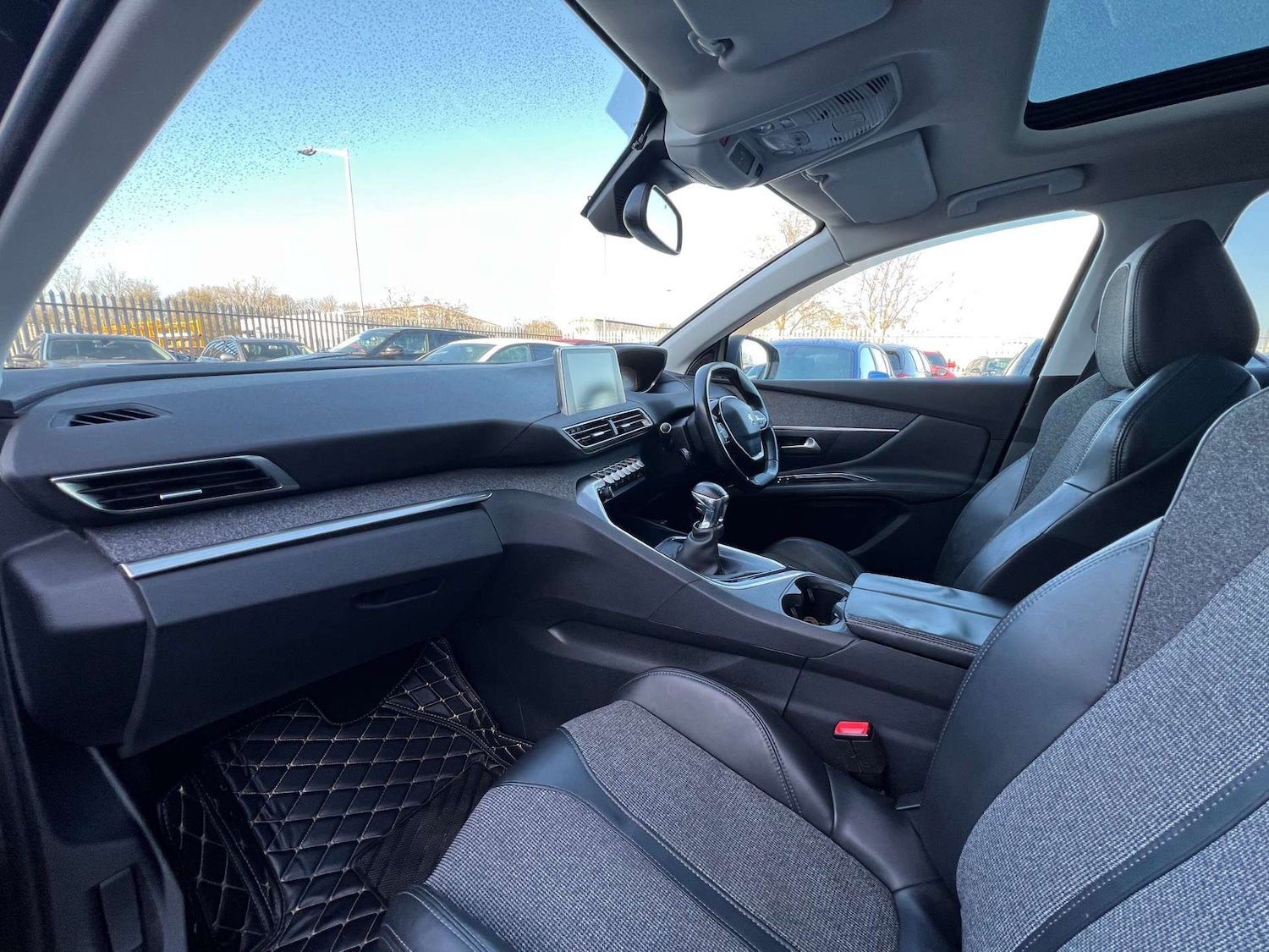 Used Peugeot 3008 2017 for sale - 77662752: Photo 41