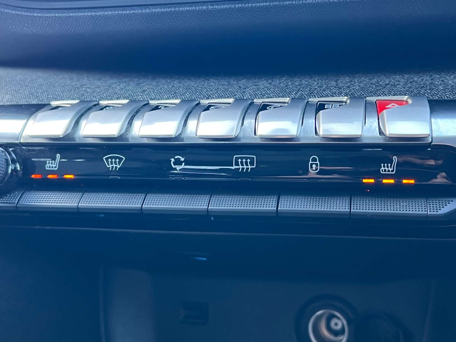 Used Peugeot 3008 2017 for sale - 77662752: Photo 49