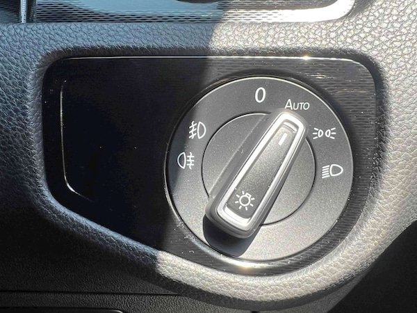 Used Volkswagen Golf 2014 for sale - 76005235: Photo 38