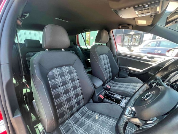 Used Volkswagen Golf 2014 for sale - 76005235: Photo 8