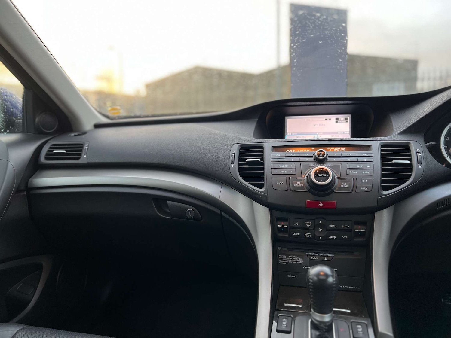 Used Honda Accord 2011 for sale - 76493614: Photo 24