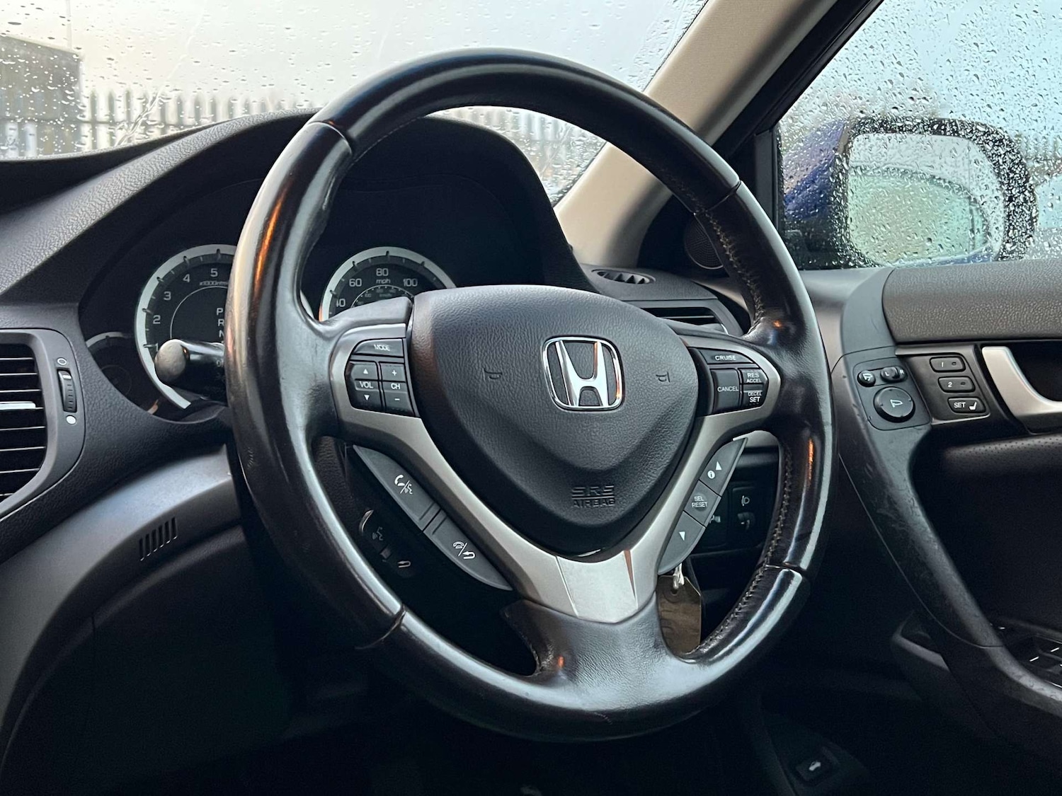 Used Honda Accord 2011 for sale - 76493614: Photo 26