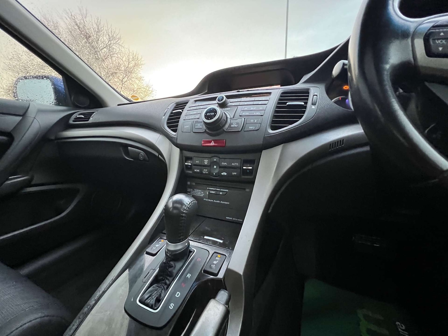 Used Honda Accord 2011 for sale - 76493614: Photo 46