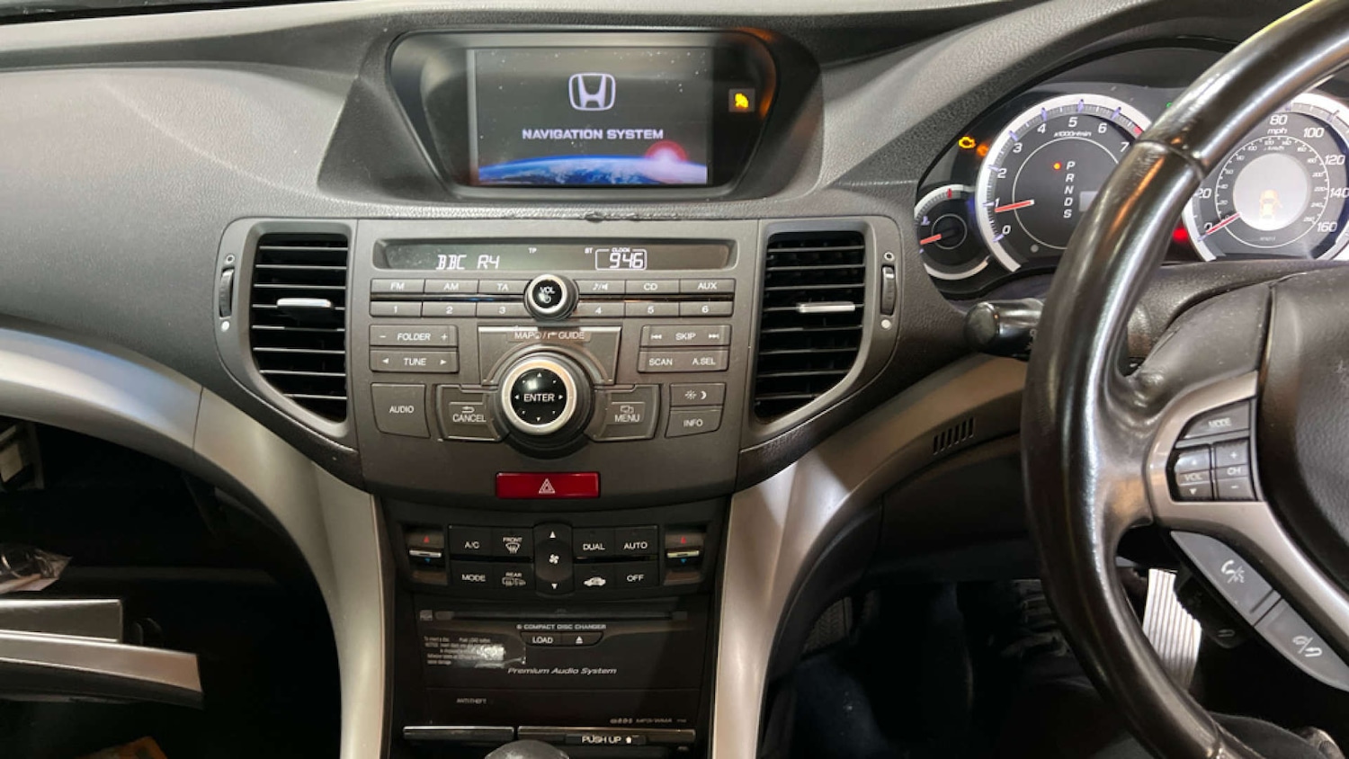 Used Honda Accord 2011 for sale - 76493614: Photo 8