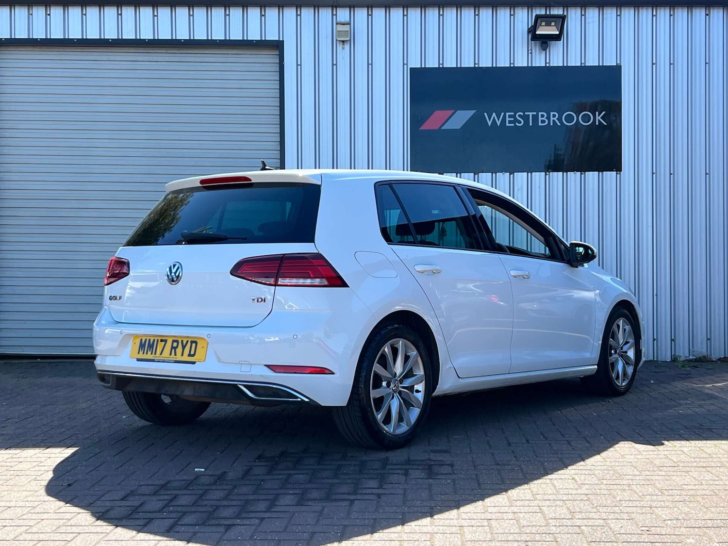 Used Volkswagen Golf 2017 for sale - 76007326: Photo 11