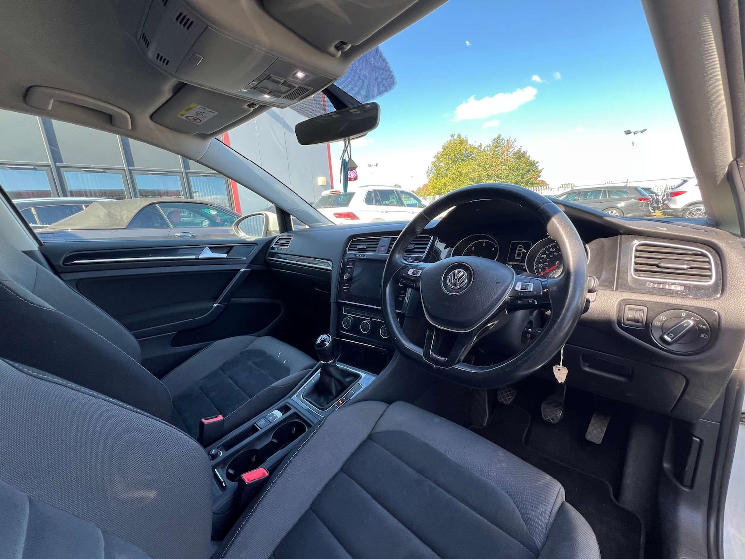 Used Volkswagen Golf 2017 for sale - 76007326: Photo 18