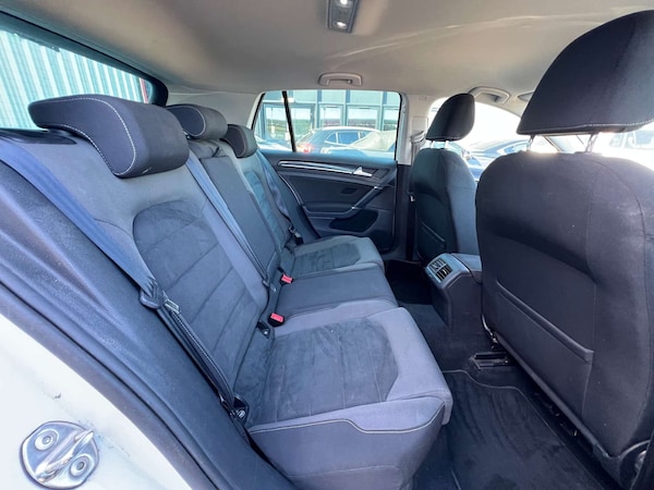 Used Volkswagen Golf 2017 for sale - 76007326: Photo 24