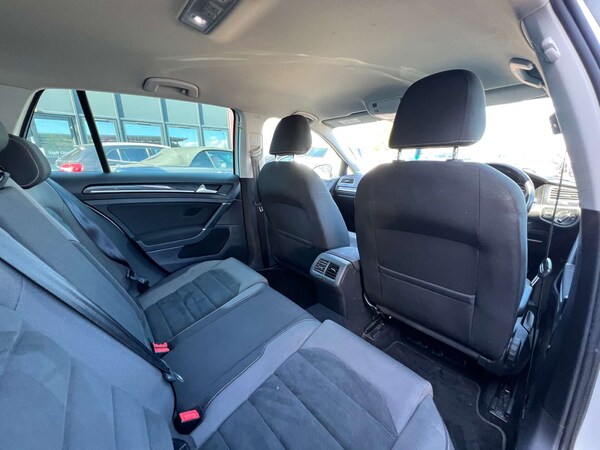 Used Volkswagen Golf 2017 for sale - 76007326: Photo 25