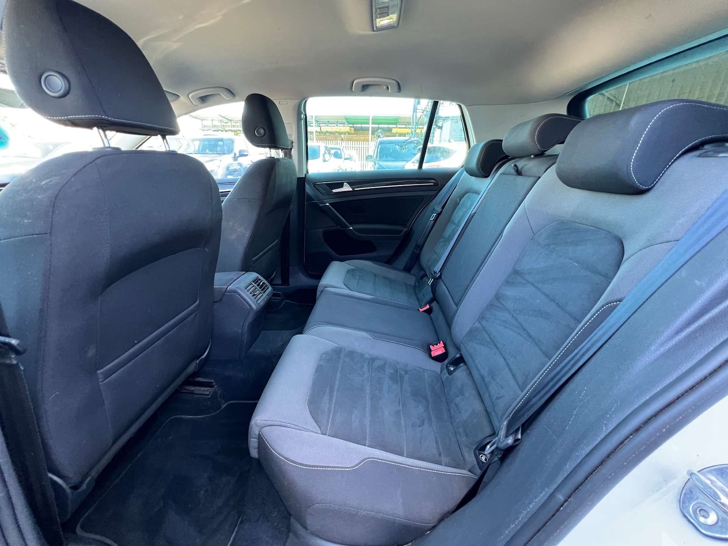 Used Volkswagen Golf 2017 for sale - 76007326: Photo 27