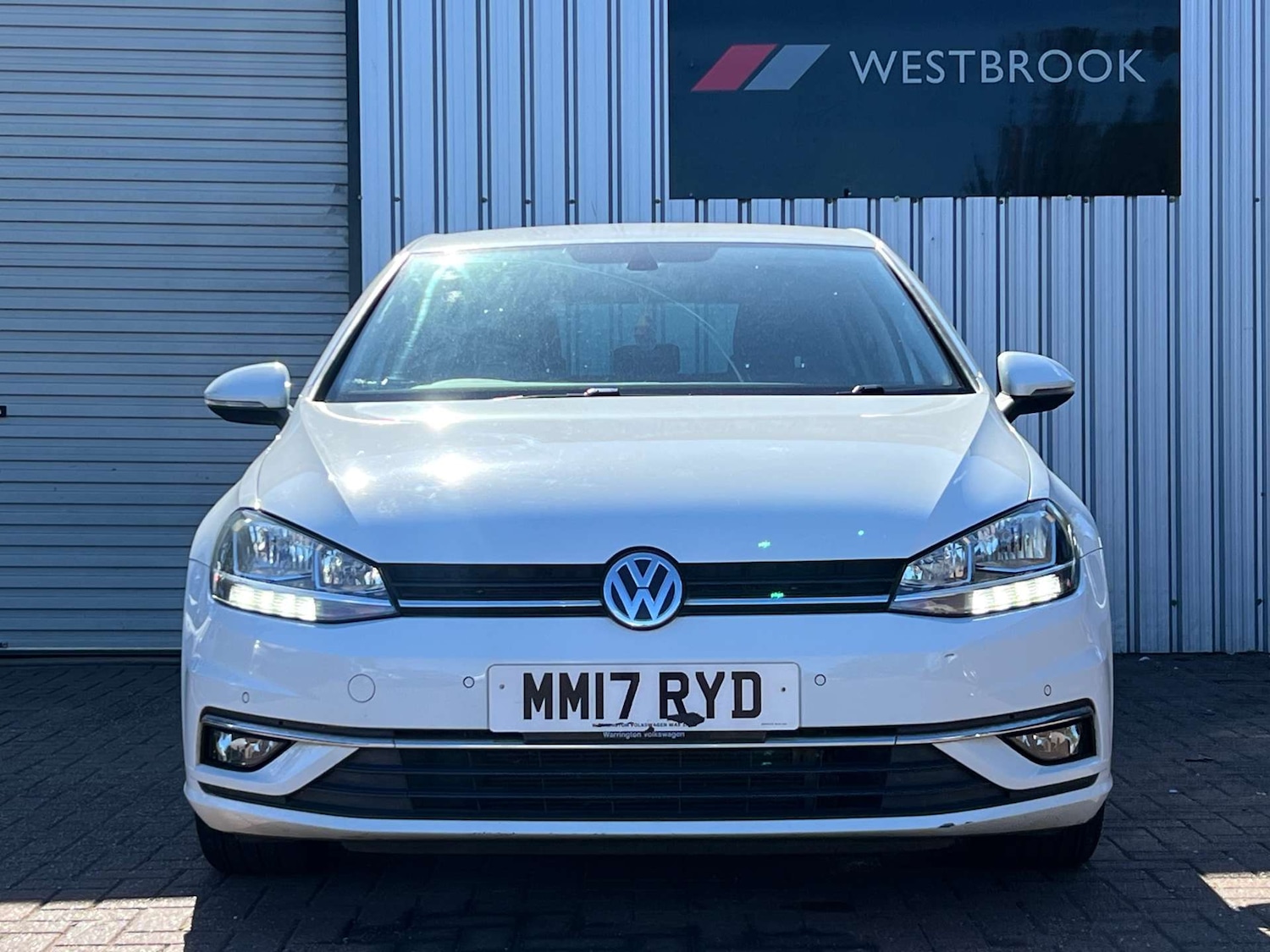 Used Volkswagen Golf 2017 for sale - 76007326: Photo 3