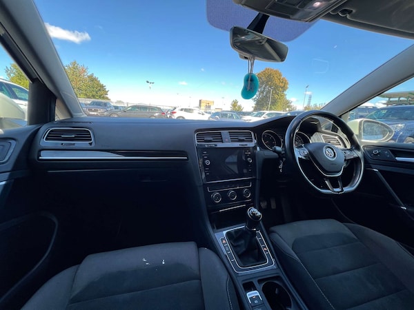Used Volkswagen Golf 2017 for sale - 76007326: Photo 33