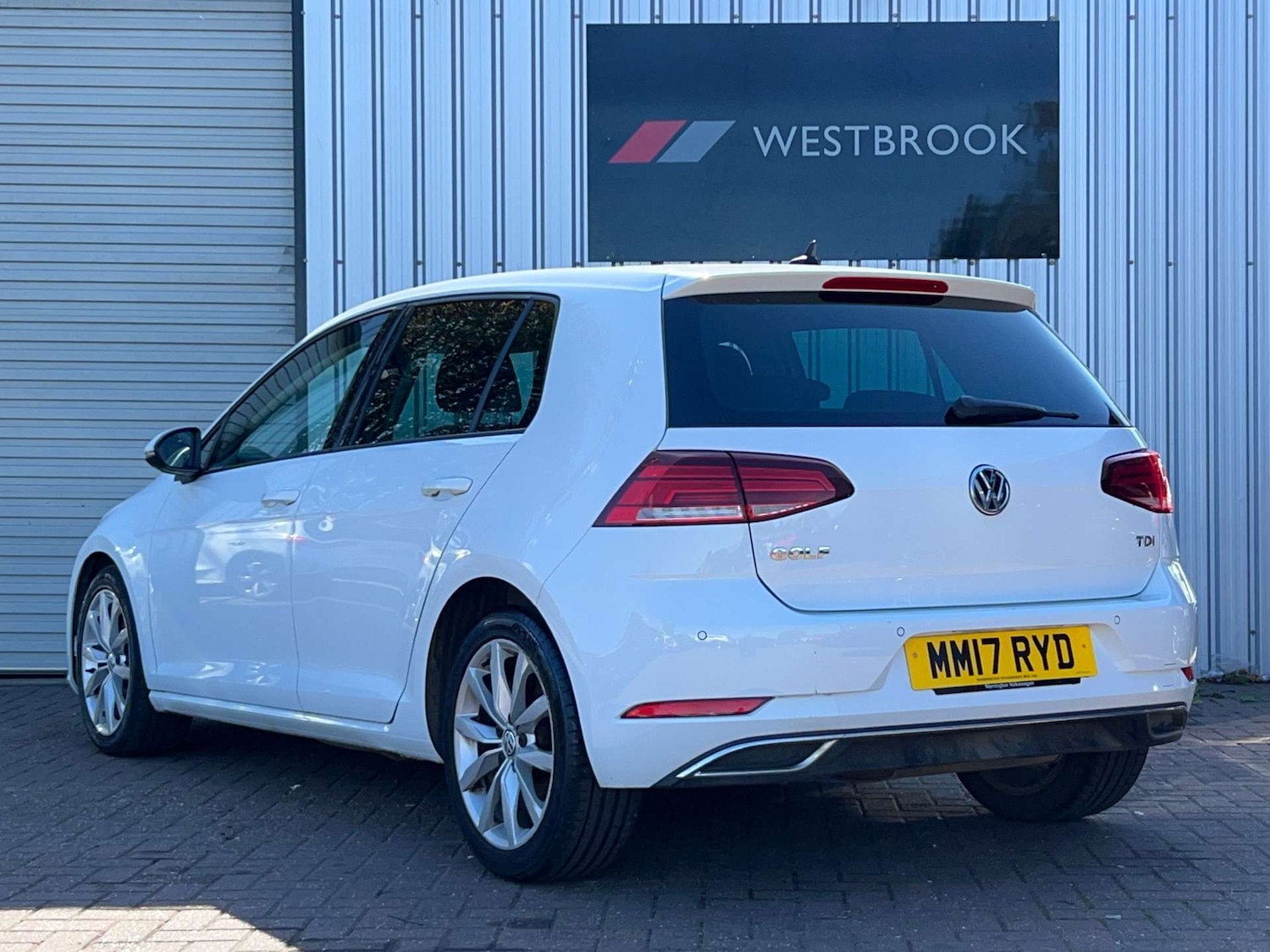 Used Volkswagen Golf 2017 for sale - 76007326: Photo 7