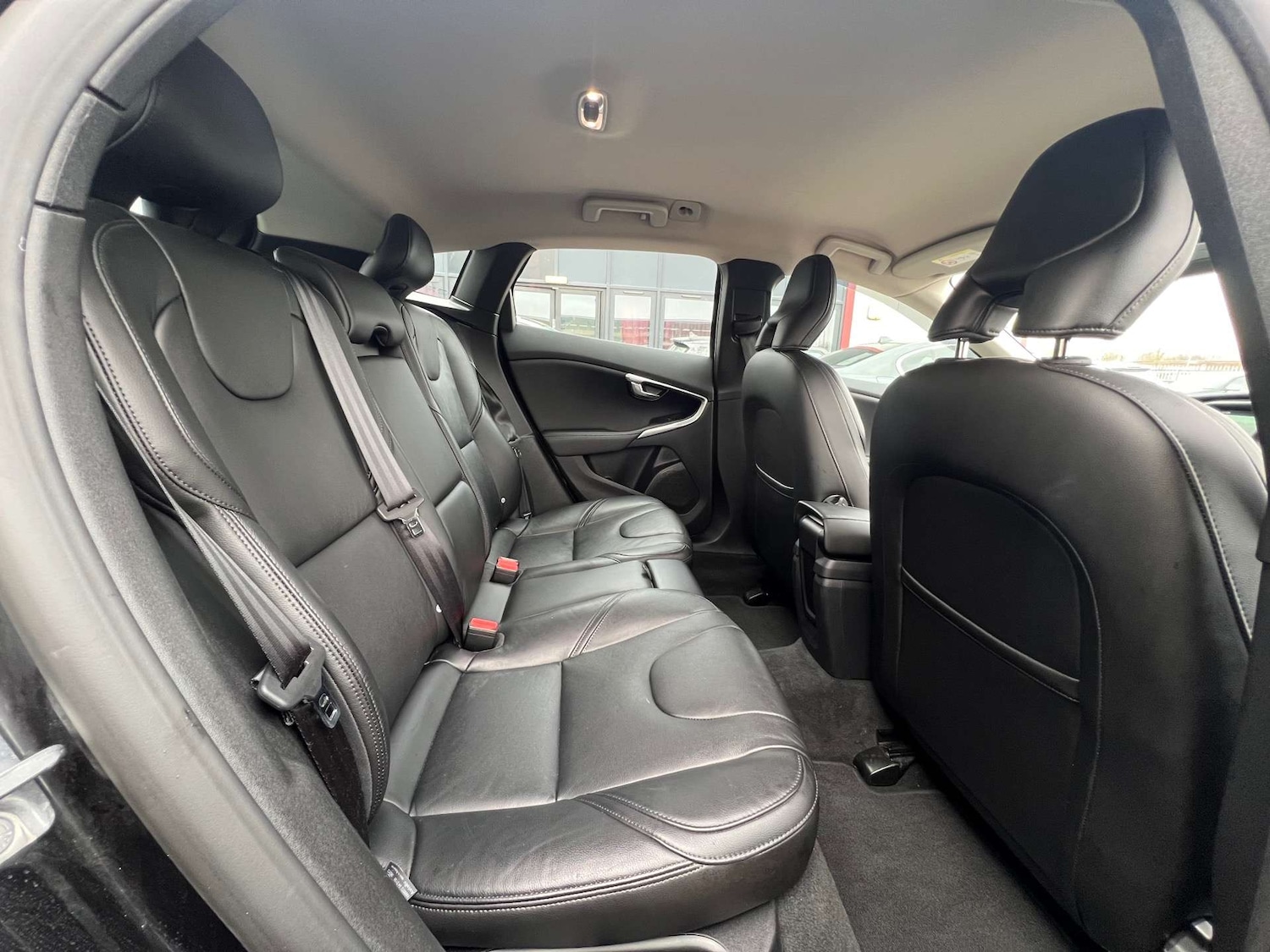 Used Volvo V40 2016 for sale - 77193212: Photo 24