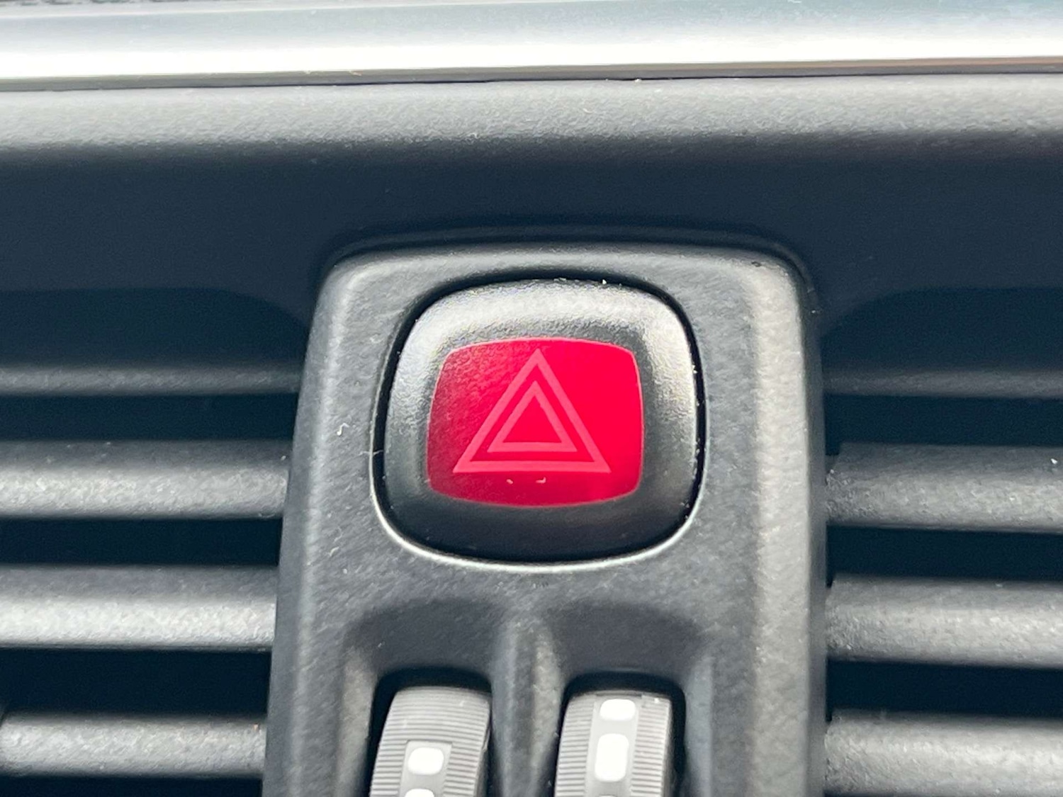 Used Volvo V40 2016 for sale - 77193212: Photo 44