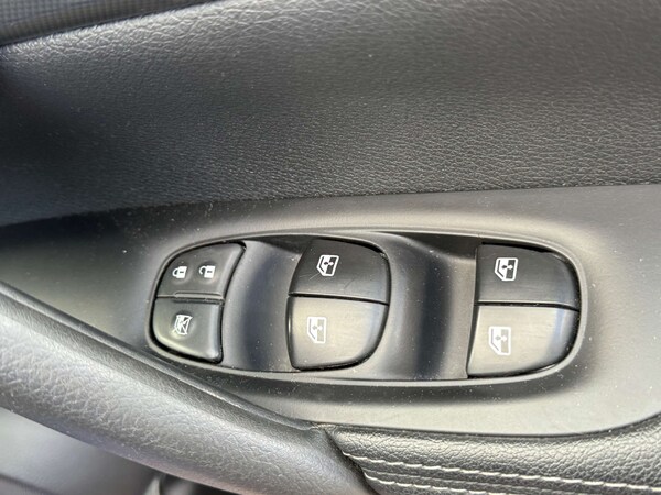 Used Nissan Qashqai 2018 for sale - 74569555: Photo 11