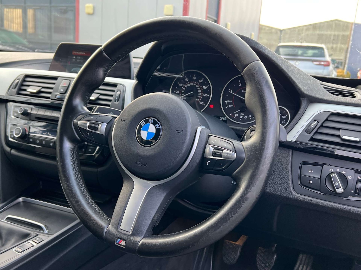 Used BMW 3 Series 2018 for sale - 77096069: Photo 19