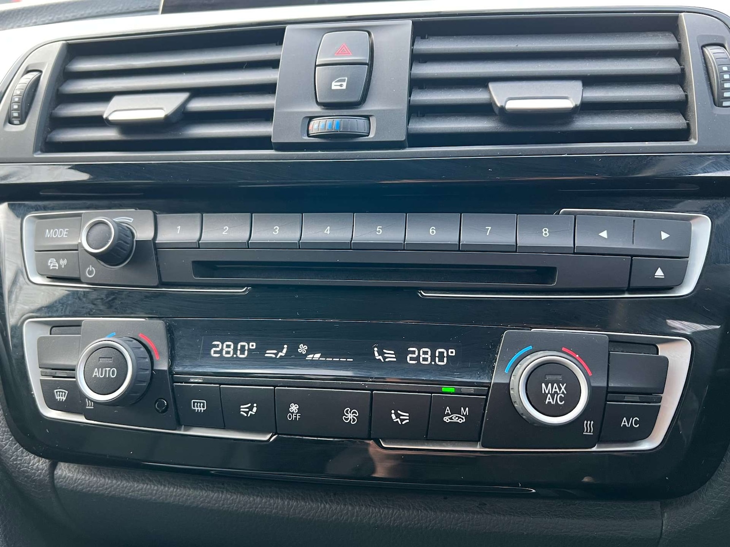 Used BMW 3 Series 2018 for sale - 77096069: Photo 38