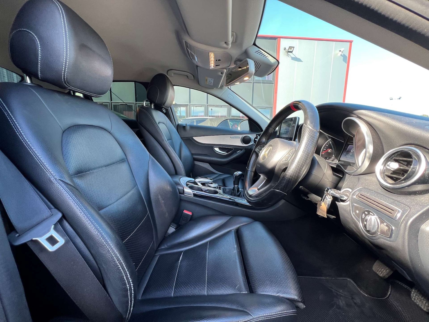 Used Mercedes-Benz C Class 2015 for sale - 76602064: Photo 23