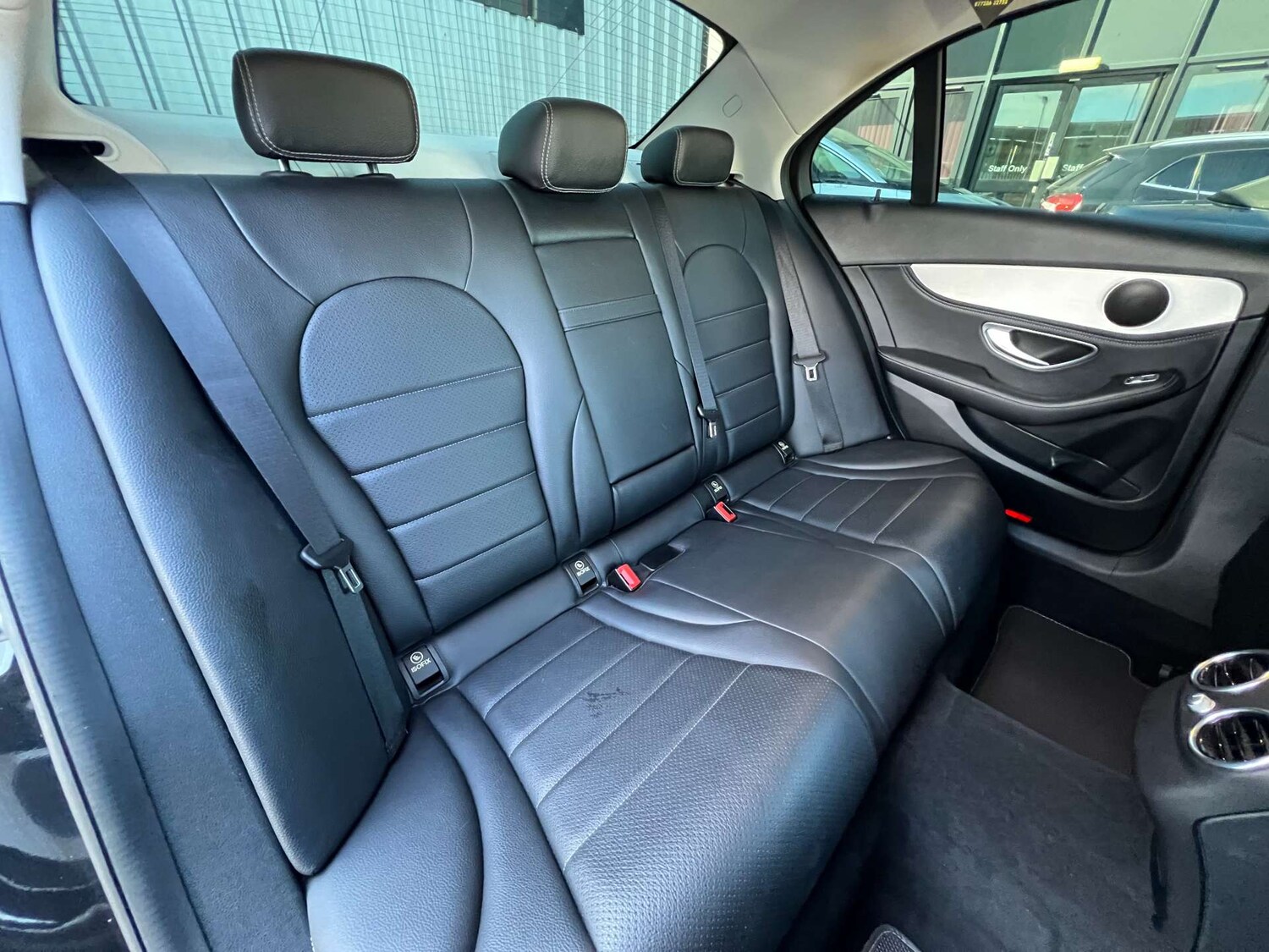 Used Mercedes-Benz C Class 2015 for sale - 76602064: Photo 25