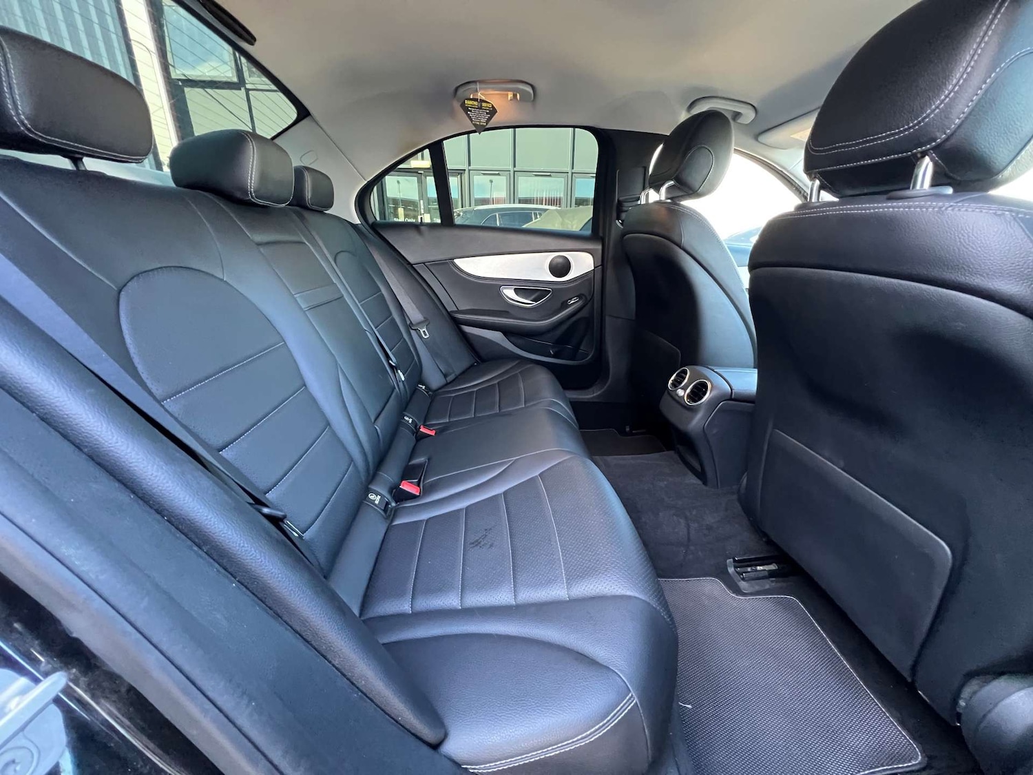 Used Mercedes-Benz C Class 2015 for sale - 76602064: Photo 26