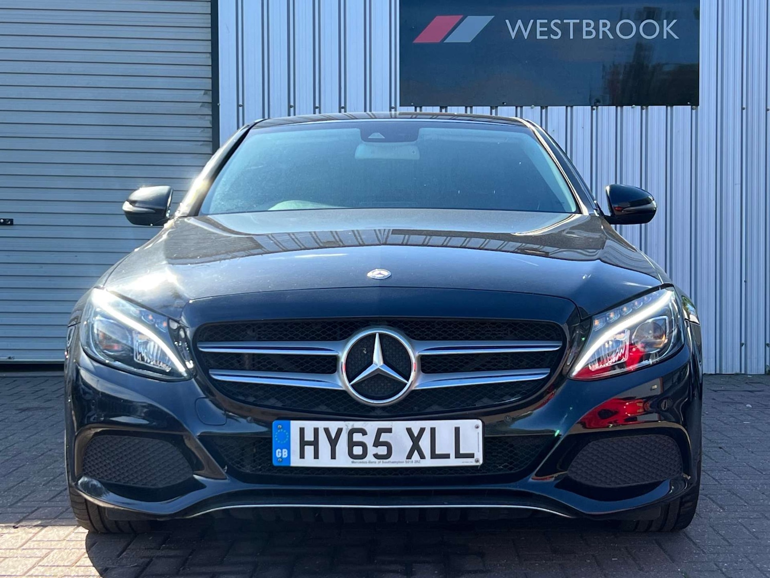 Used Mercedes-Benz C Class 2015 for sale - 76602064: Photo 3