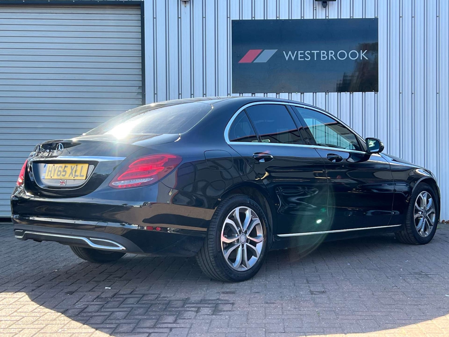 Used Mercedes-Benz C Class 2015 for sale - 76602064: Photo 5