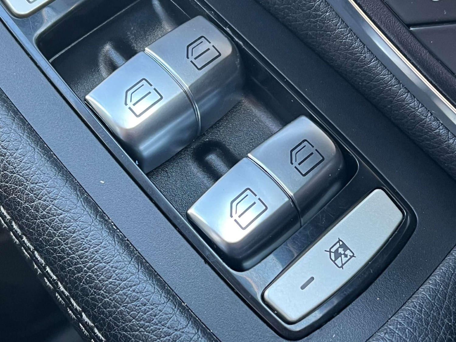 Used Mercedes-Benz C Class 2015 for sale - 76602064: Photo 70