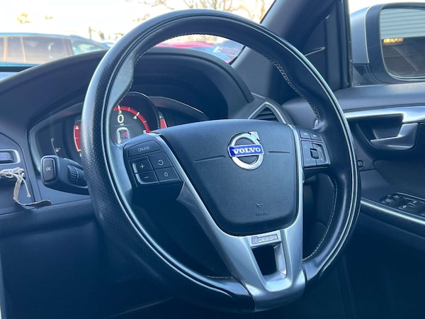 Used Volvo XC60 2015 for sale - 74662406: Photo 15