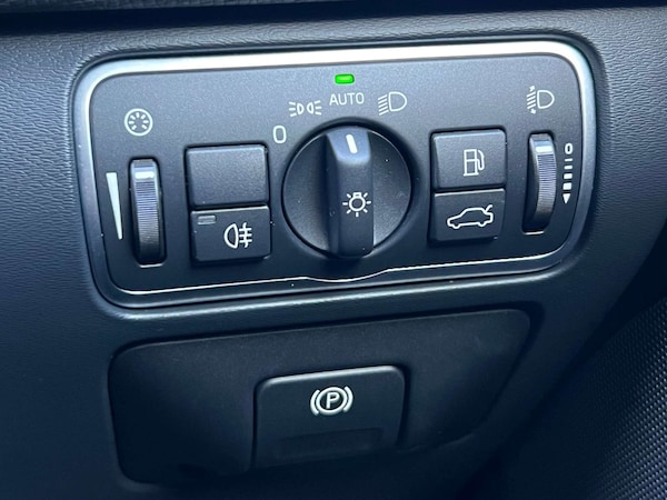 Used Volvo XC60 2015 for sale - 74662406: Photo 53