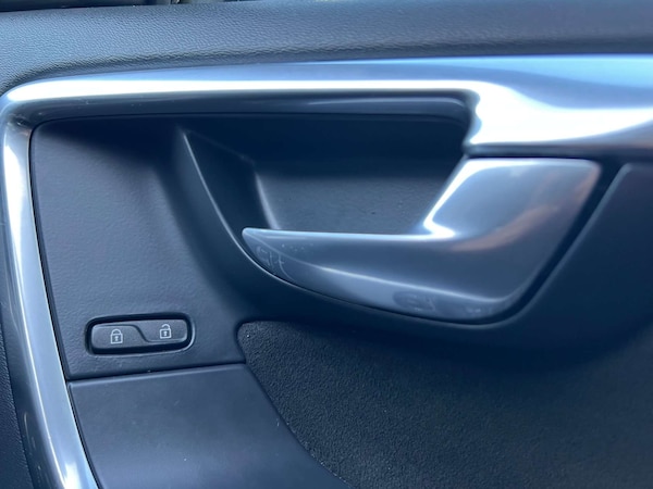 Used Volvo XC60 2015 for sale - 74662406: Photo 55