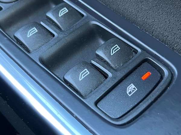Used Volvo XC60 2015 for sale - 74662406: Photo 58