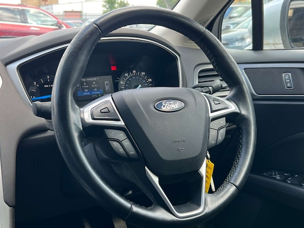 Used Ford Mondeo 2016 for sale - 74994912: Photo 17