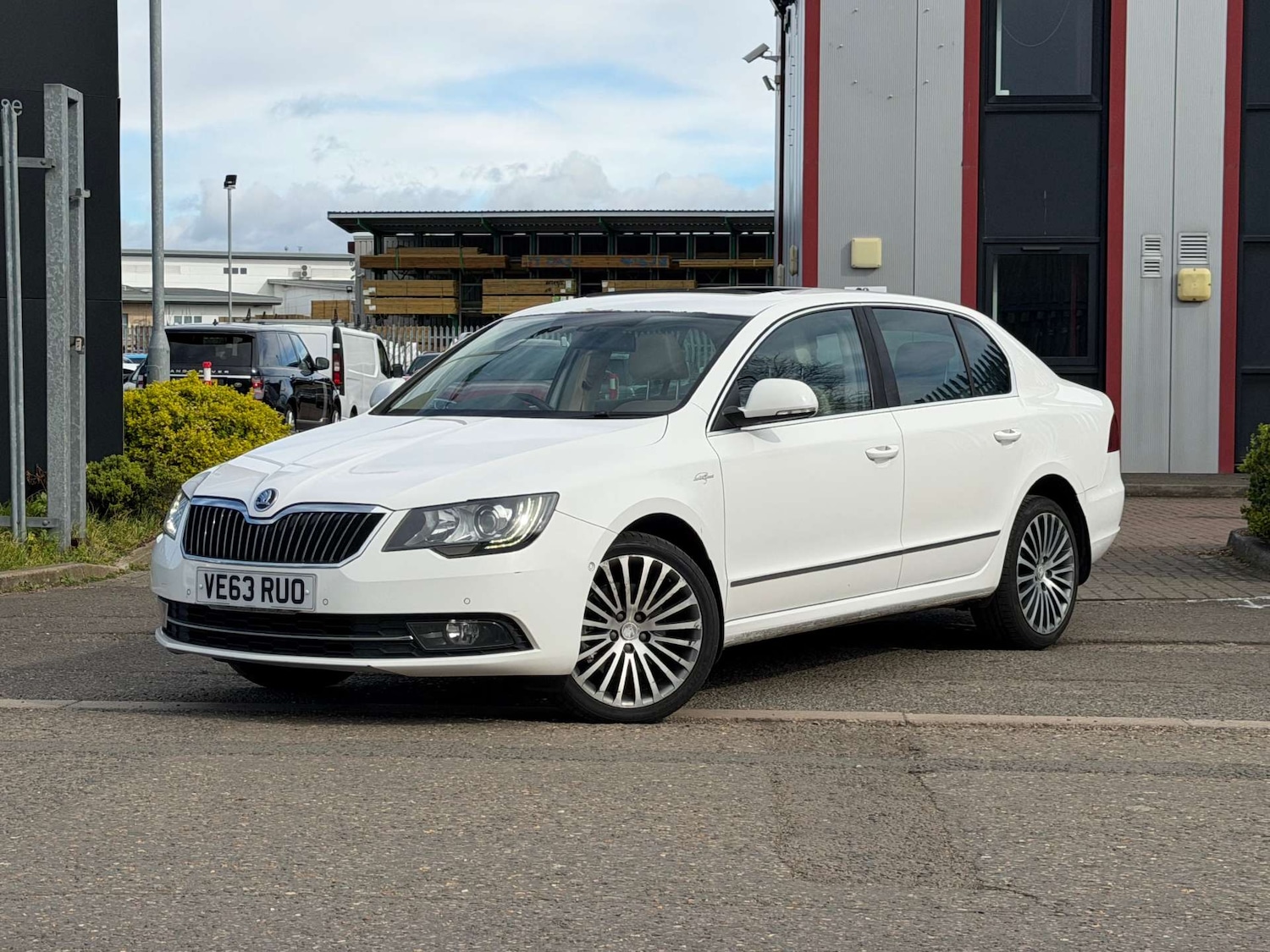 Used Skoda Superb 2014 for sale - 77626960: Photo 14