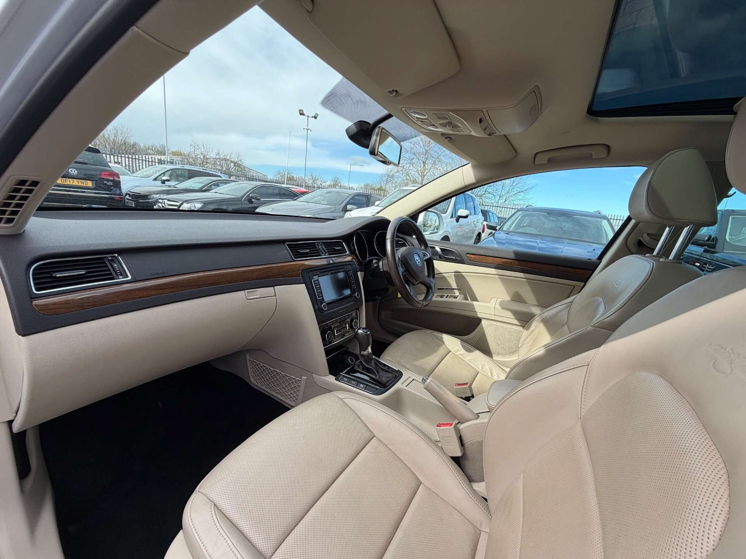 Used Skoda Superb 2014 for sale - 77626960: Photo 36