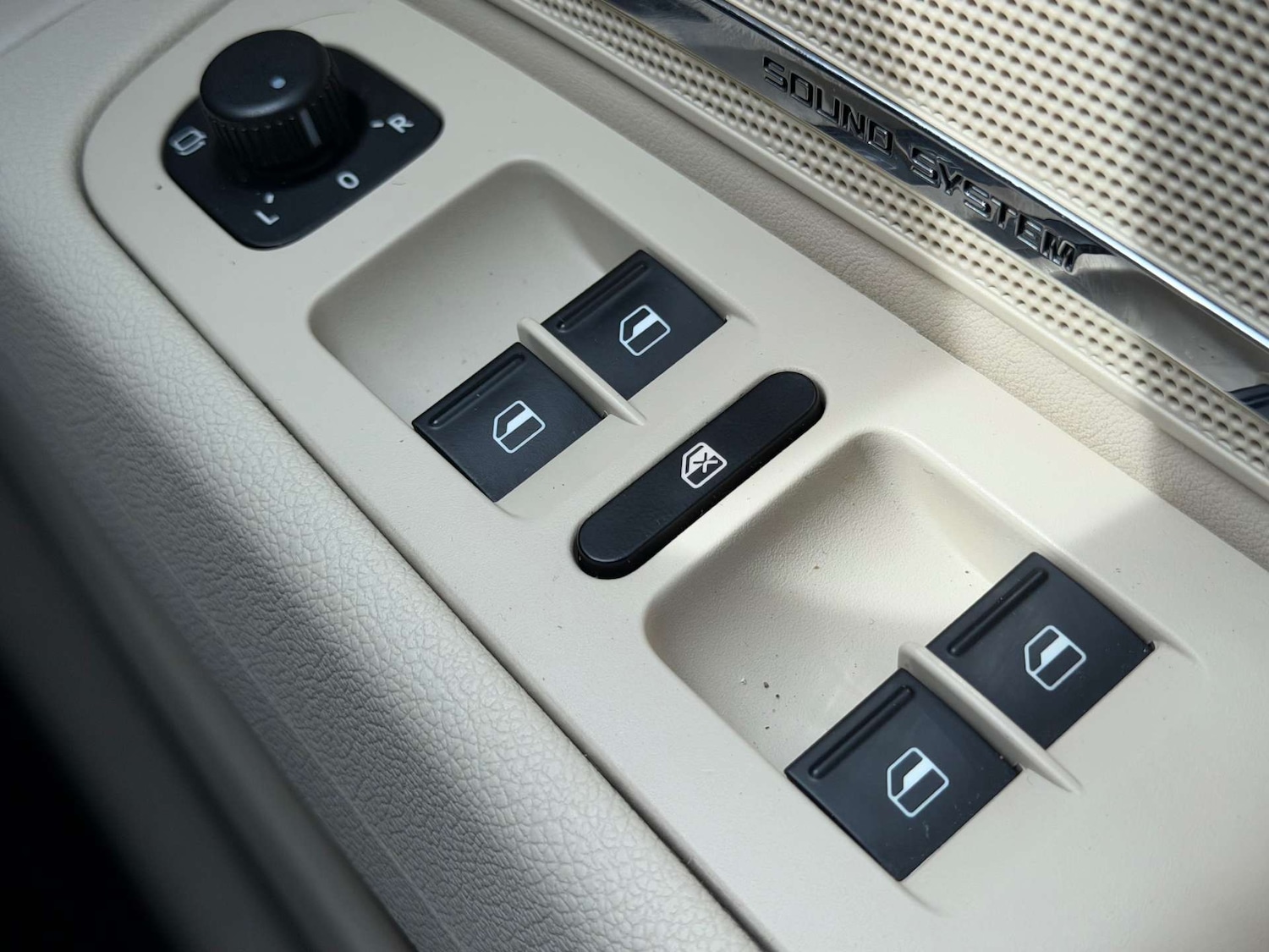 Used Skoda Superb 2014 for sale - 77626960: Photo 46