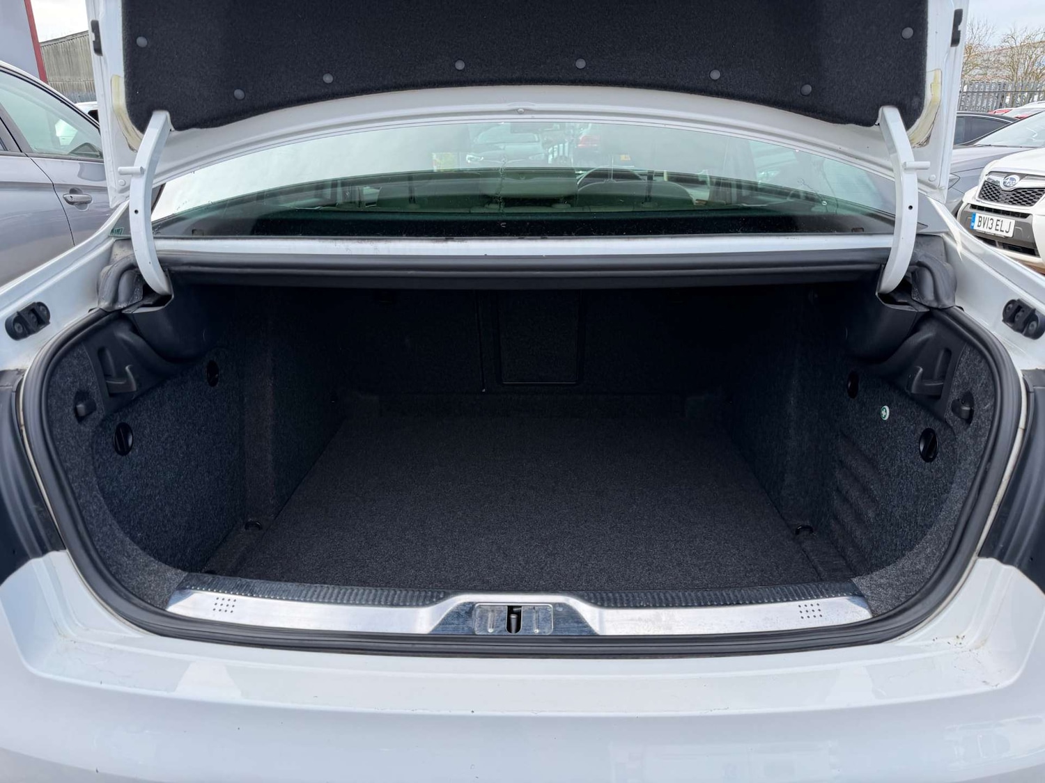 Used Skoda Superb 2014 for sale - 77626960: Photo 61