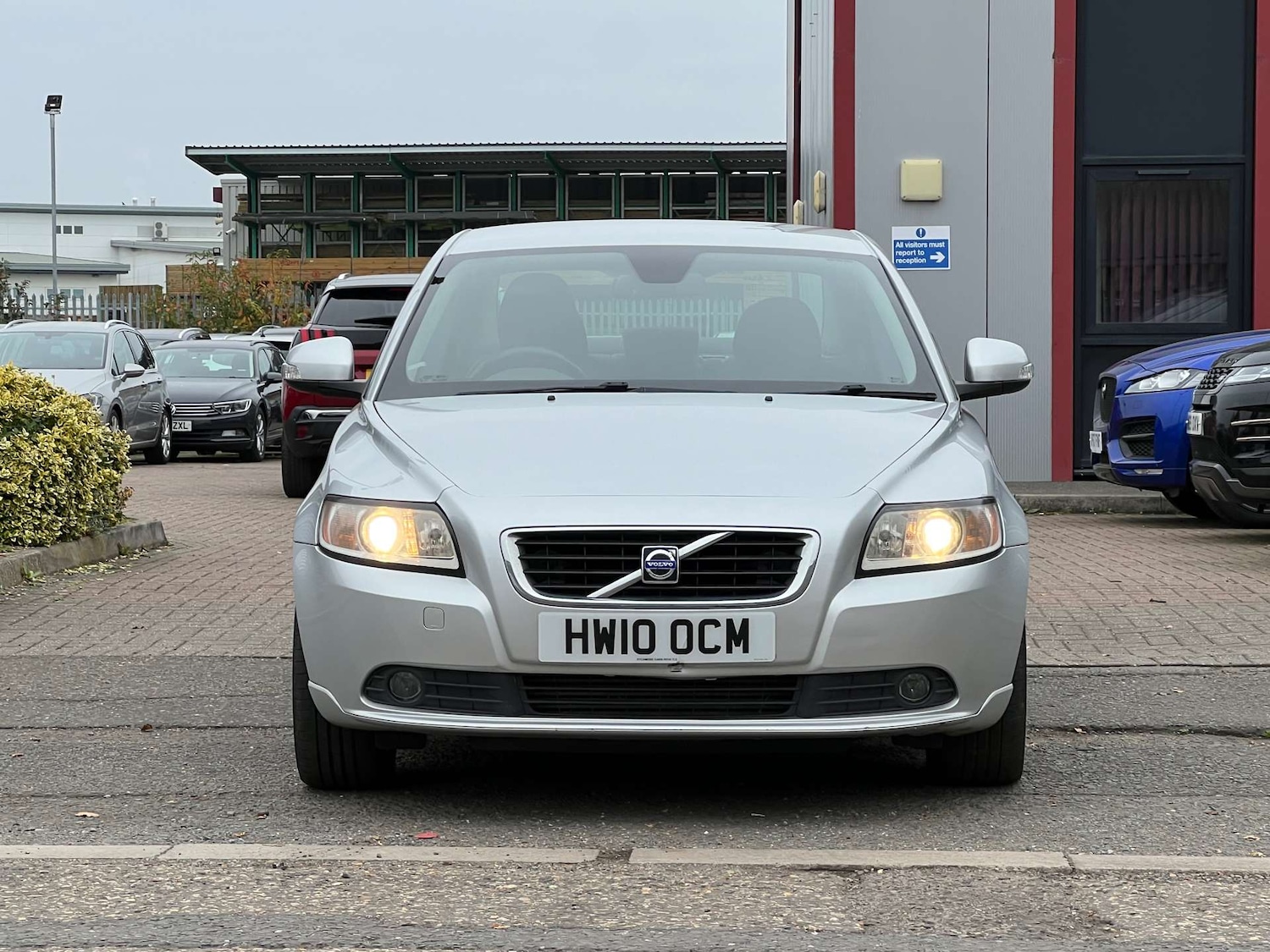 Used Volvo S40 2010 for sale - 76263532: Photo 13