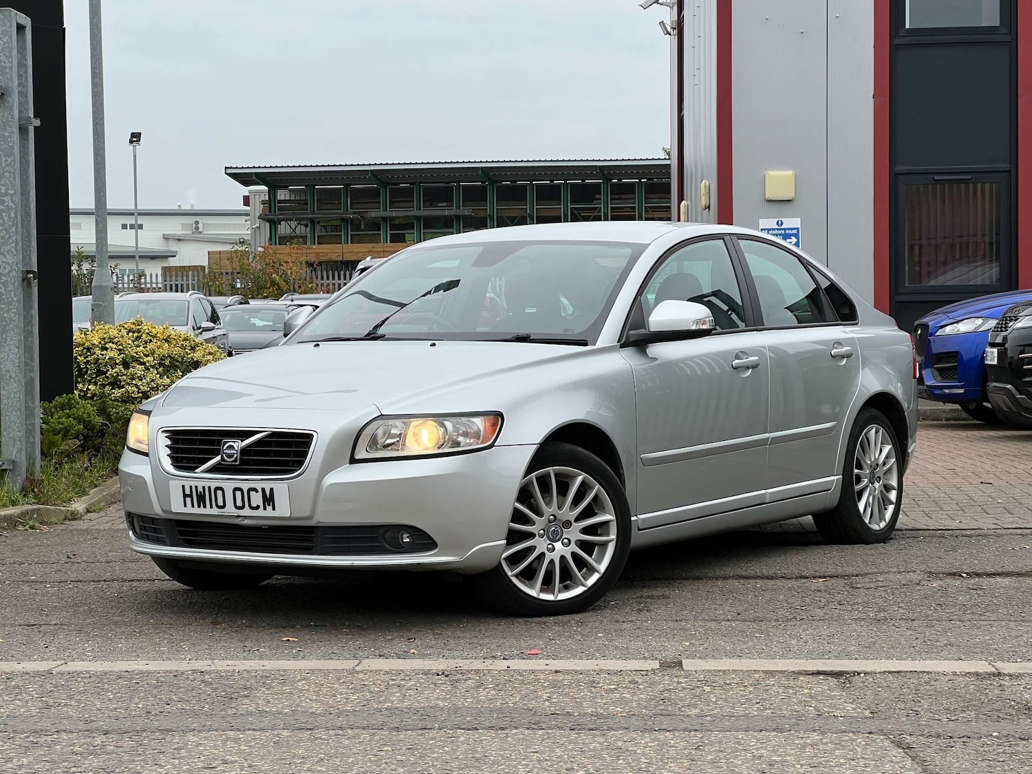 Used Volvo S40 2010 for sale - 76263532: Photo 14
