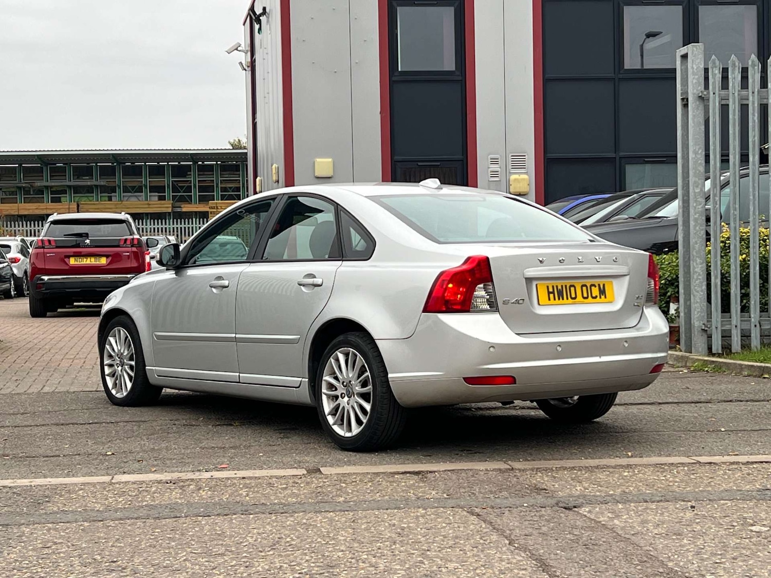 Used Volvo S40 2010 for sale - 76263532: Photo 20