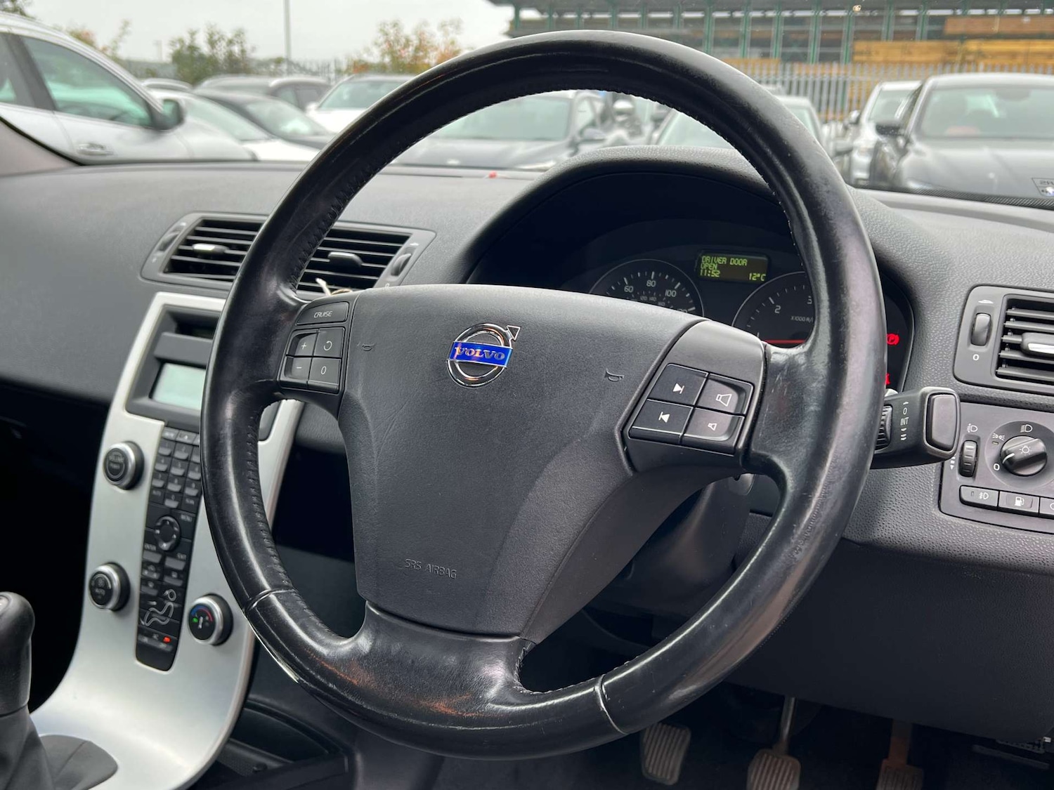 Used Volvo S40 2010 for sale - 76263532: Photo 28