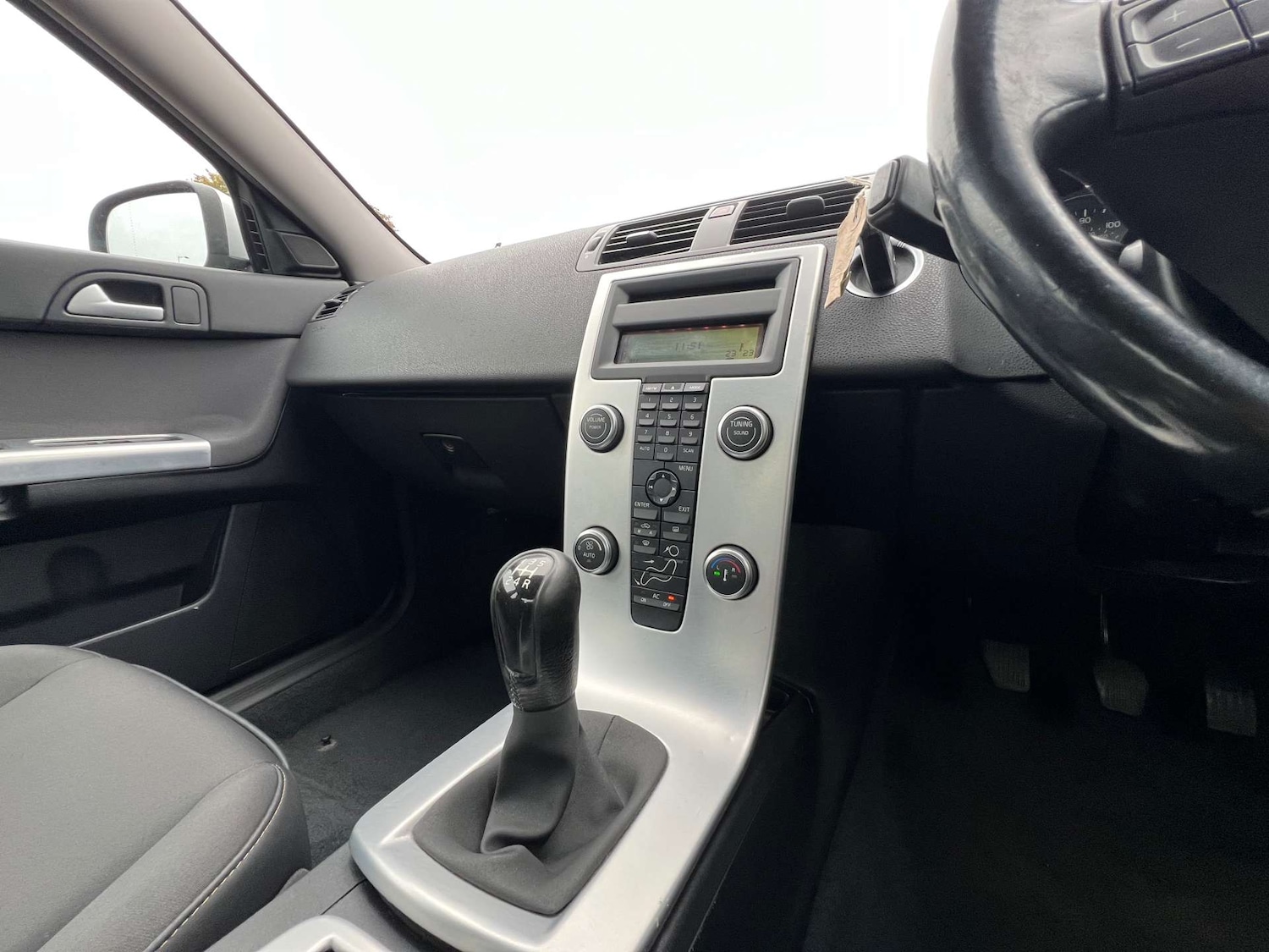 Used Volvo S40 2010 for sale - 76263532: Photo 43