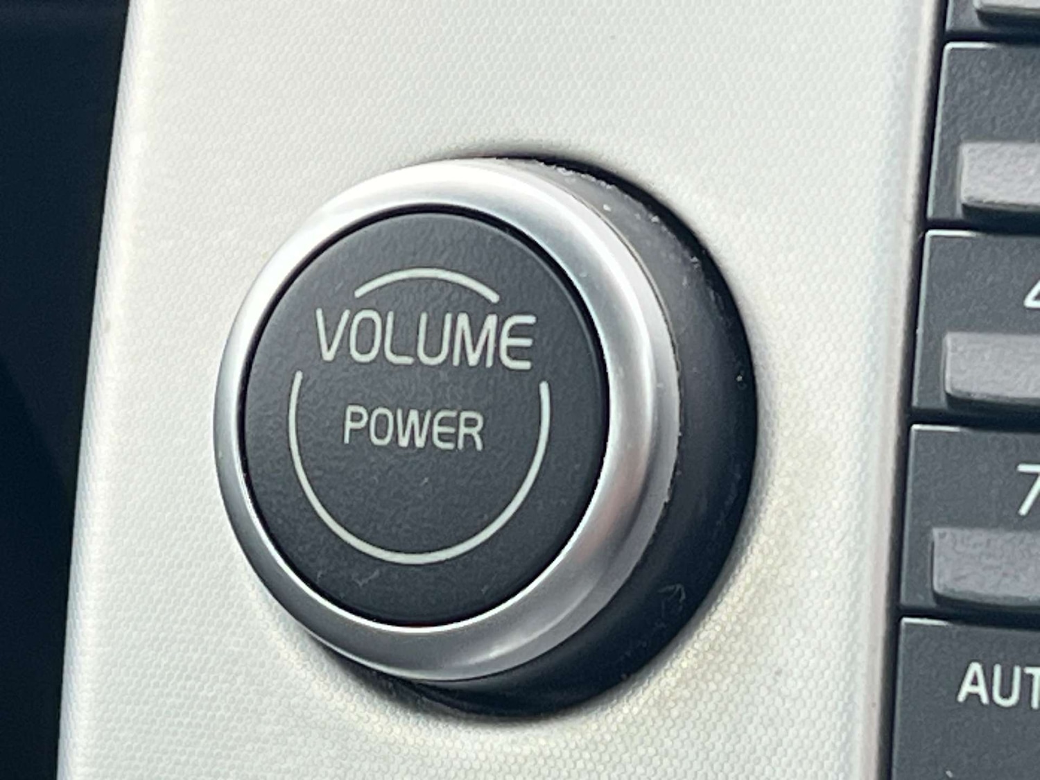 Used Volvo S40 2010 for sale - 76263532: Photo 49