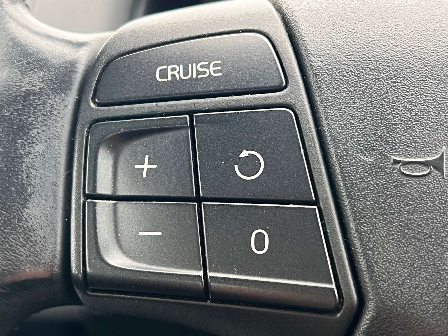 Used Volvo S40 2010 for sale - 76263532: Photo 57