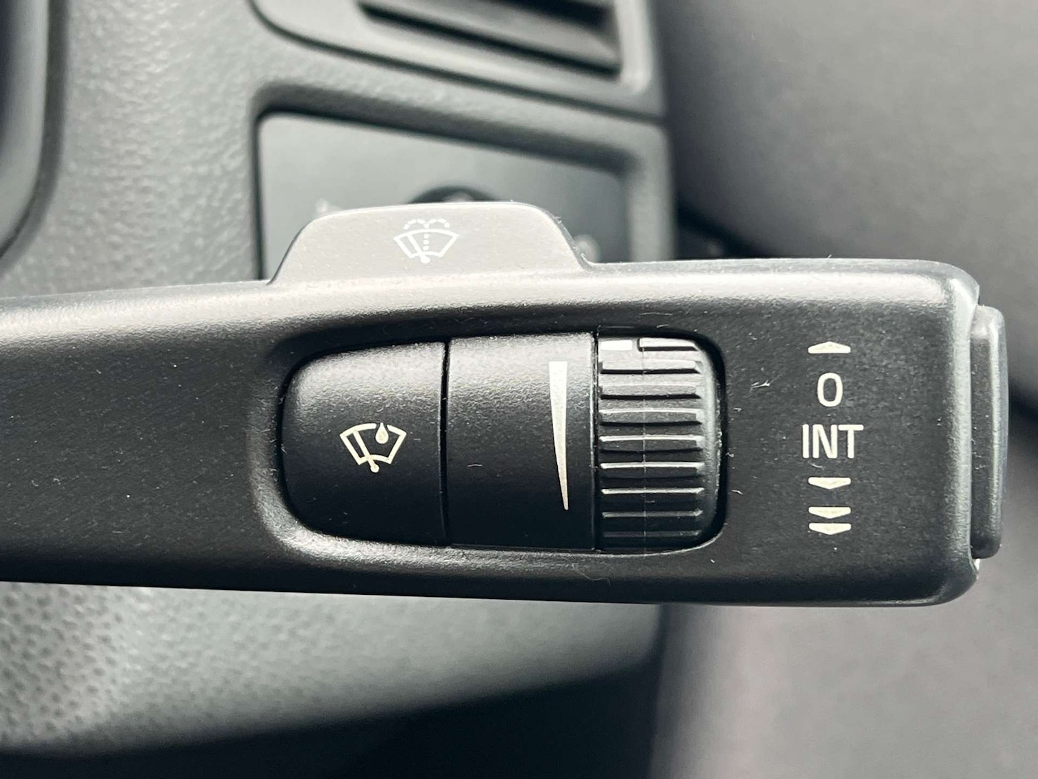 Used Volvo S40 2010 for sale - 76263532: Photo 60