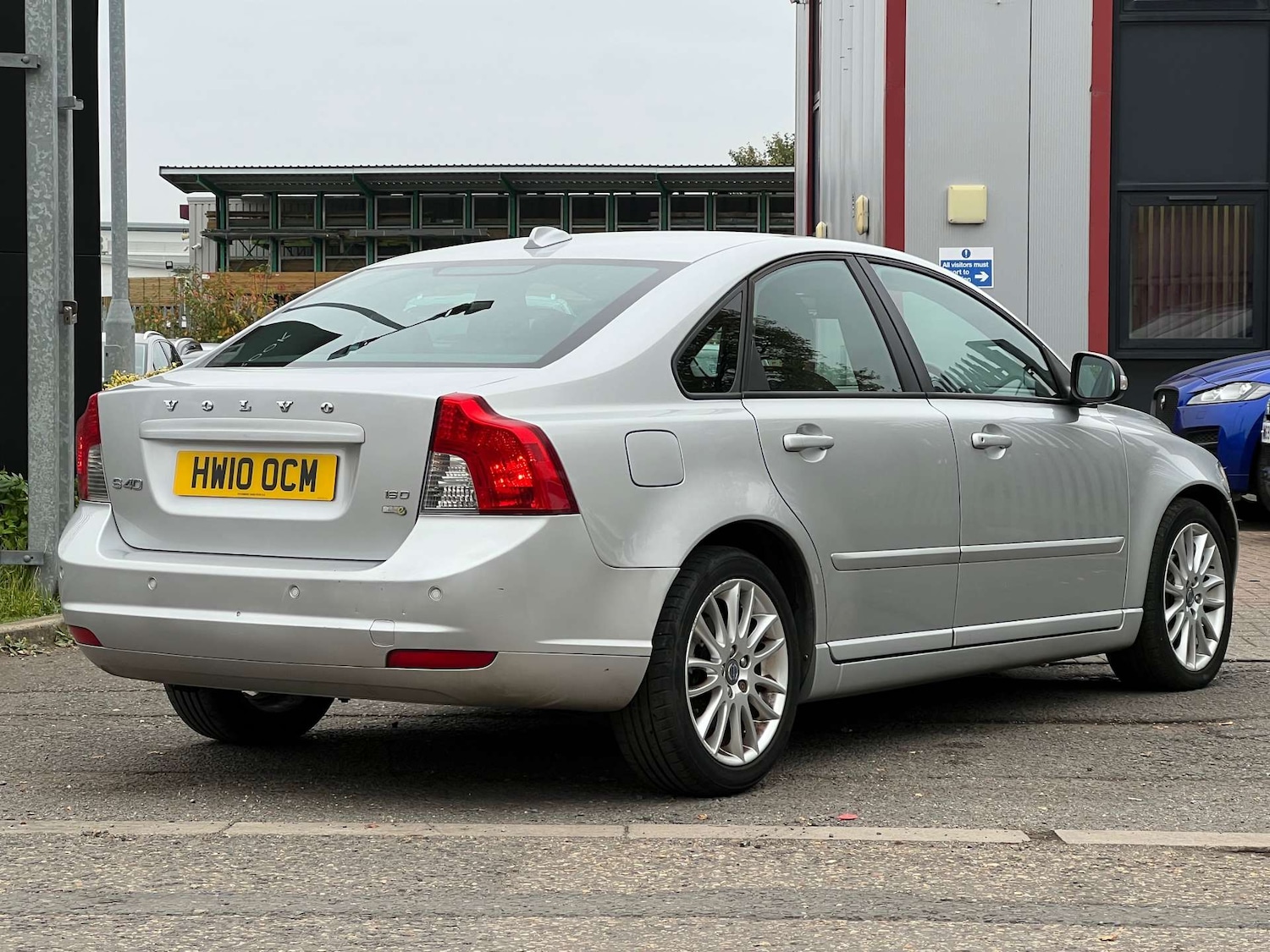 Used Volvo S40 2010 for sale - 76263532: Photo 7