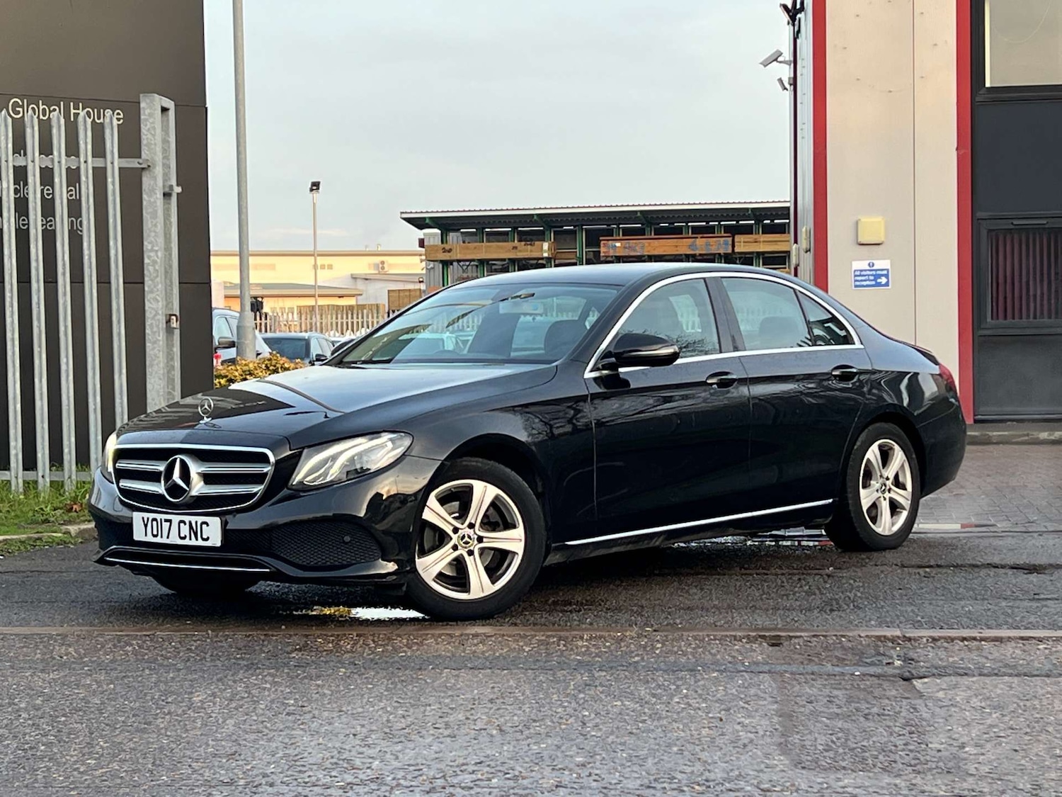 Used Mercedes-Benz E Class 2017 for sale - 77067498: Photo 10