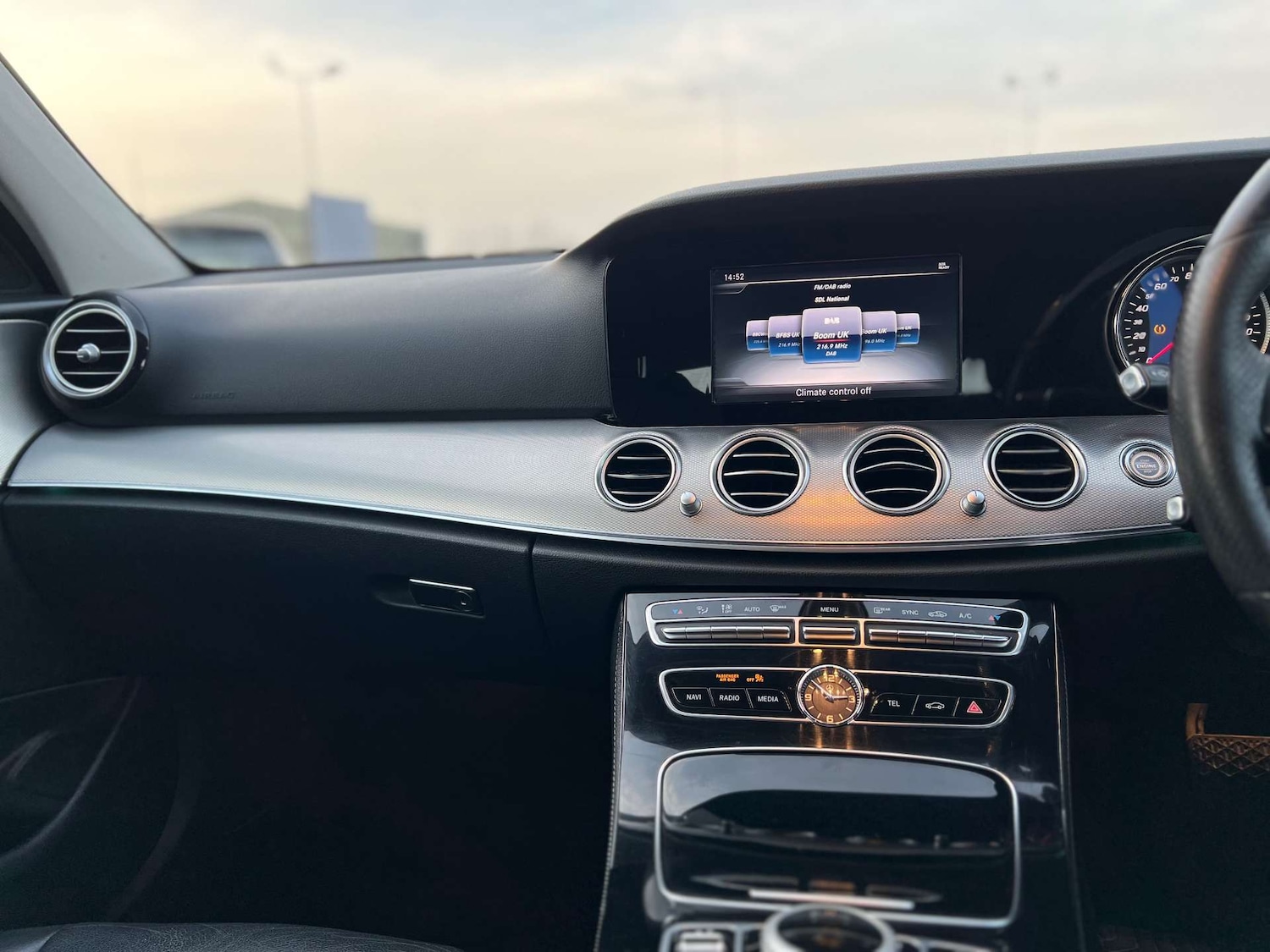 Used Mercedes-Benz E Class 2017 for sale - 77067498: Photo 23