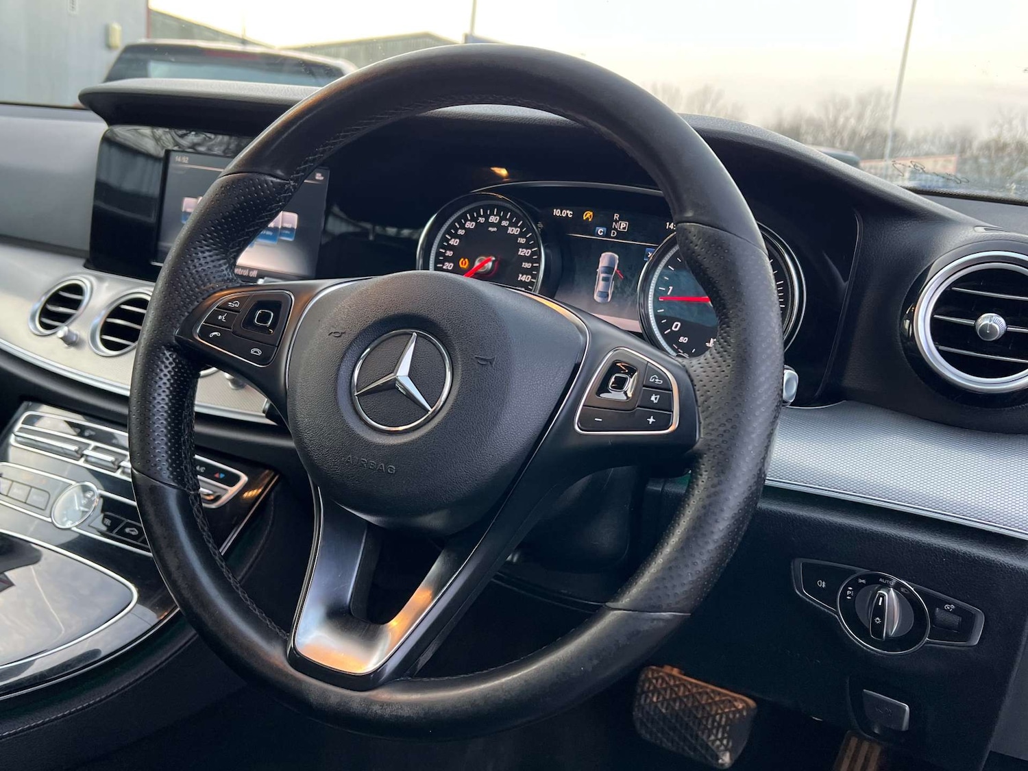 Used Mercedes-Benz E Class 2017 for sale - 77067498: Photo 29